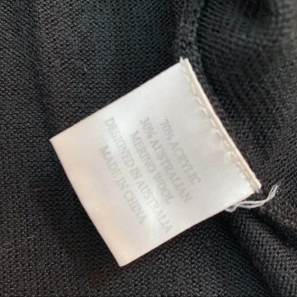 FIELDS🖤BLACK Crew Neck Black Lightweight Sweater Ruching Detail on Fron… - Picture 8 of 10